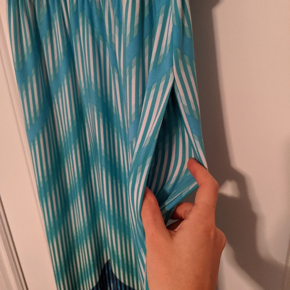 Vince Camuto Blue and Green Maxi Dress - Picture 8 of 12
